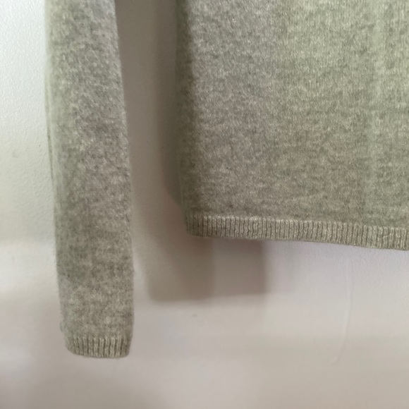 Griffen 100% thick cashmere v-neck Sweater Size M - Picture 5 of 6